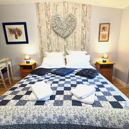 La Borie Du Chevrier Hotel Sainte-Croix-de-Beaumont Екстериор снимка
