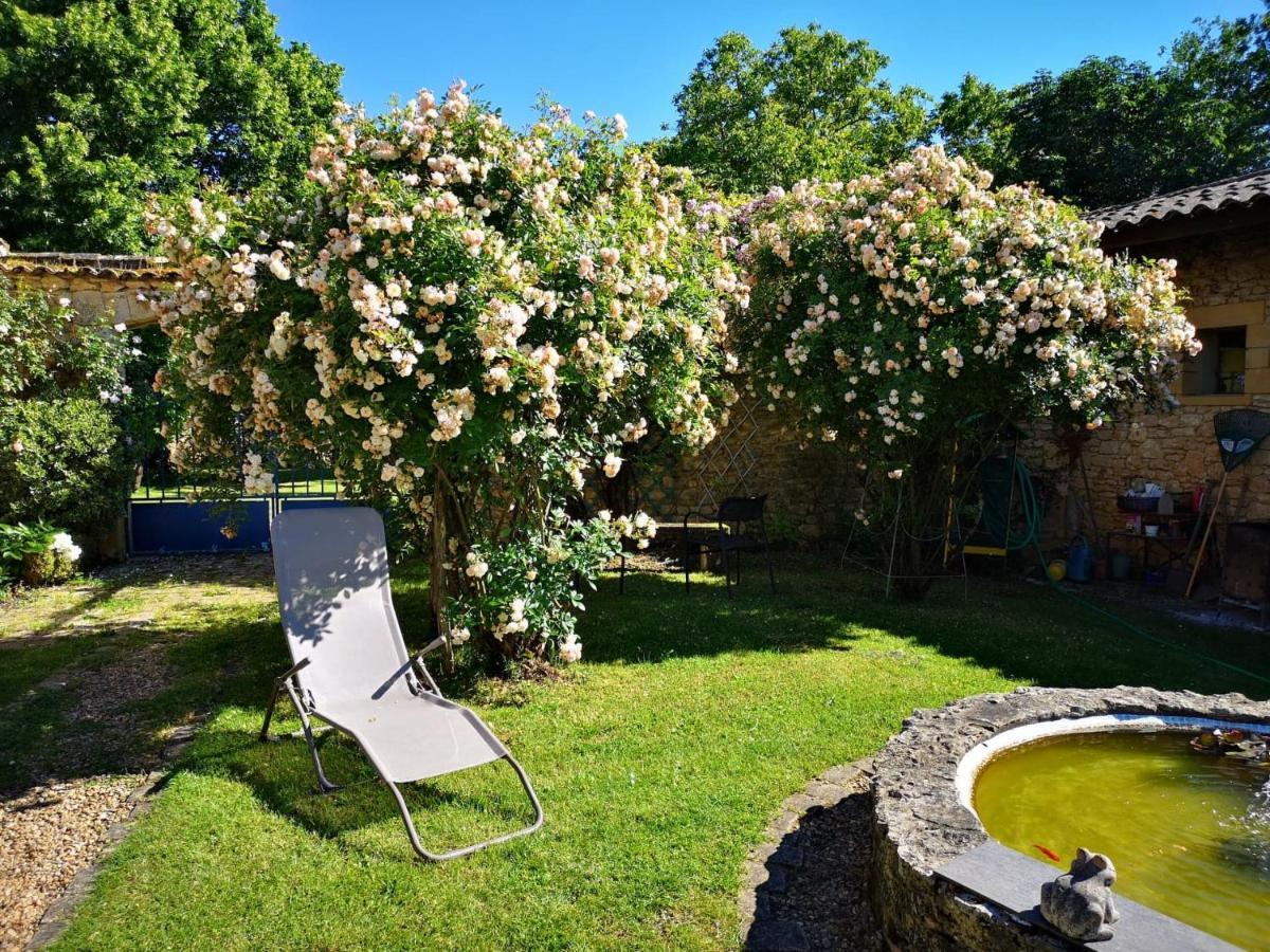 La Borie Du Chevrier Hotel Sainte-Croix-de-Beaumont Екстериор снимка