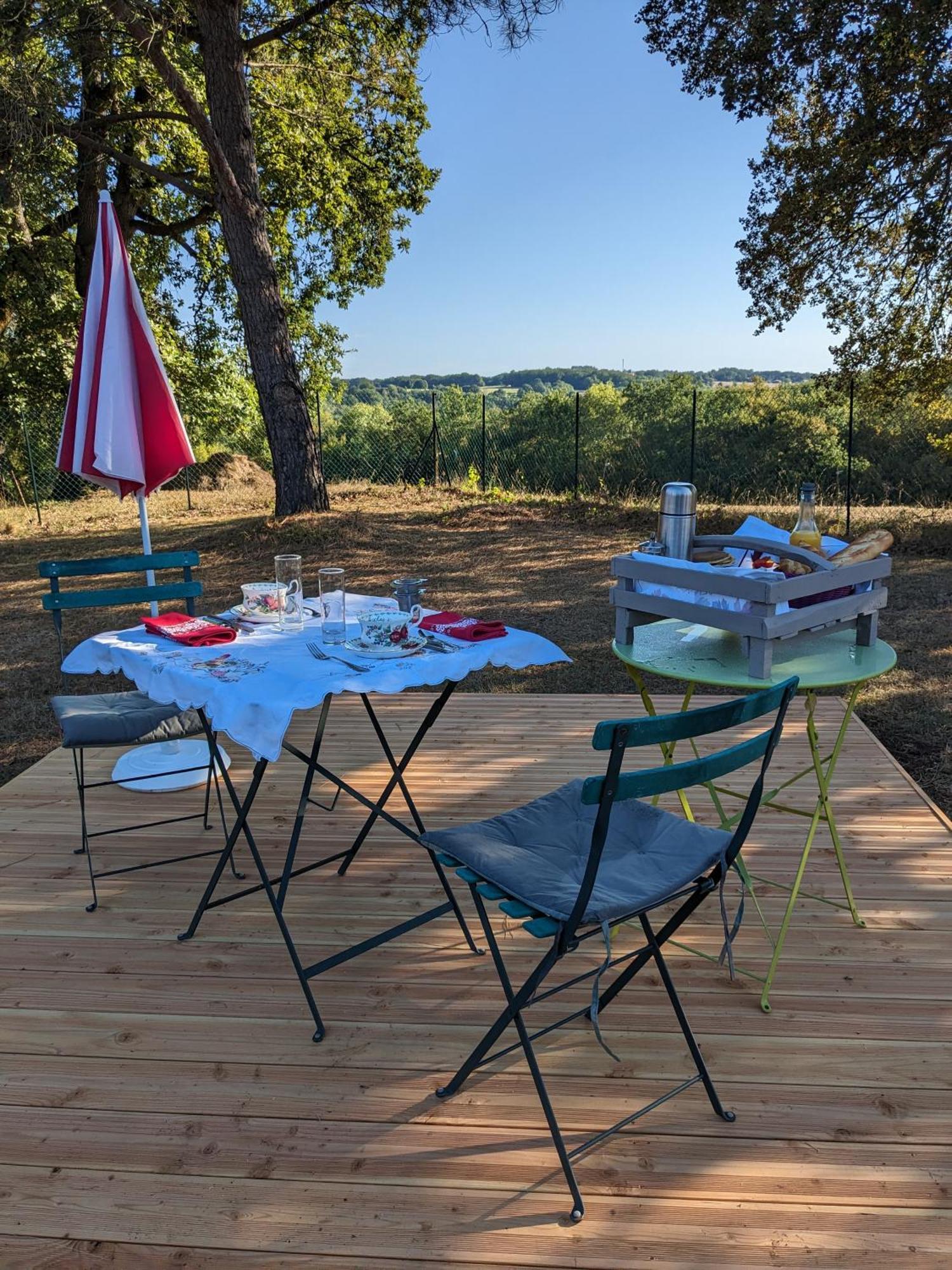 La Borie Du Chevrier Hotel Sainte-Croix-de-Beaumont Екстериор снимка
