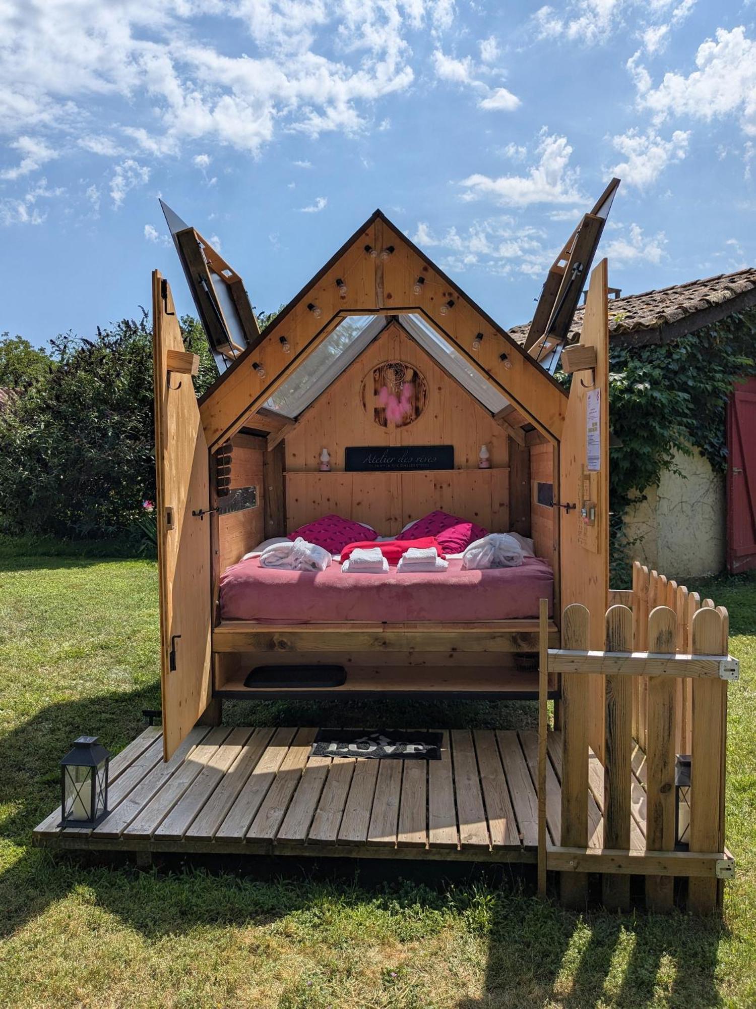 La Borie Du Chevrier Hotel Sainte-Croix-de-Beaumont Екстериор снимка
